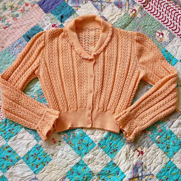Vintage 40s/50s Creamsicle Hand Knit Ruffled Peaked Puff Sleeve Cardigan Sweater - Picture 5 of 6